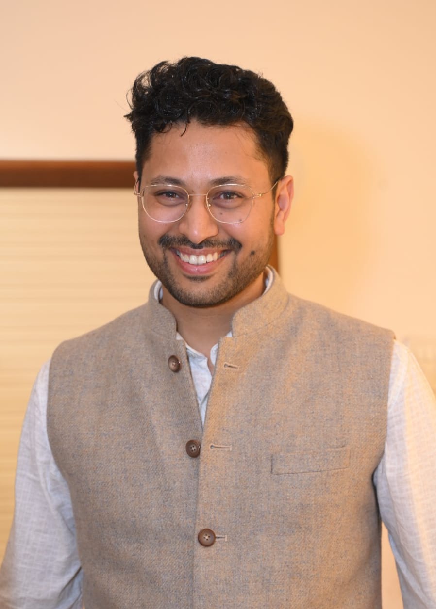 Dr. Kaustubh Hakim